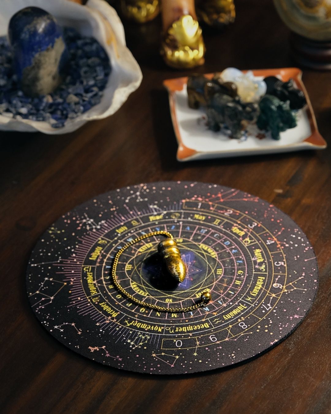 Pendulum dowsing board
